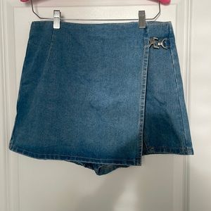 Jean skort